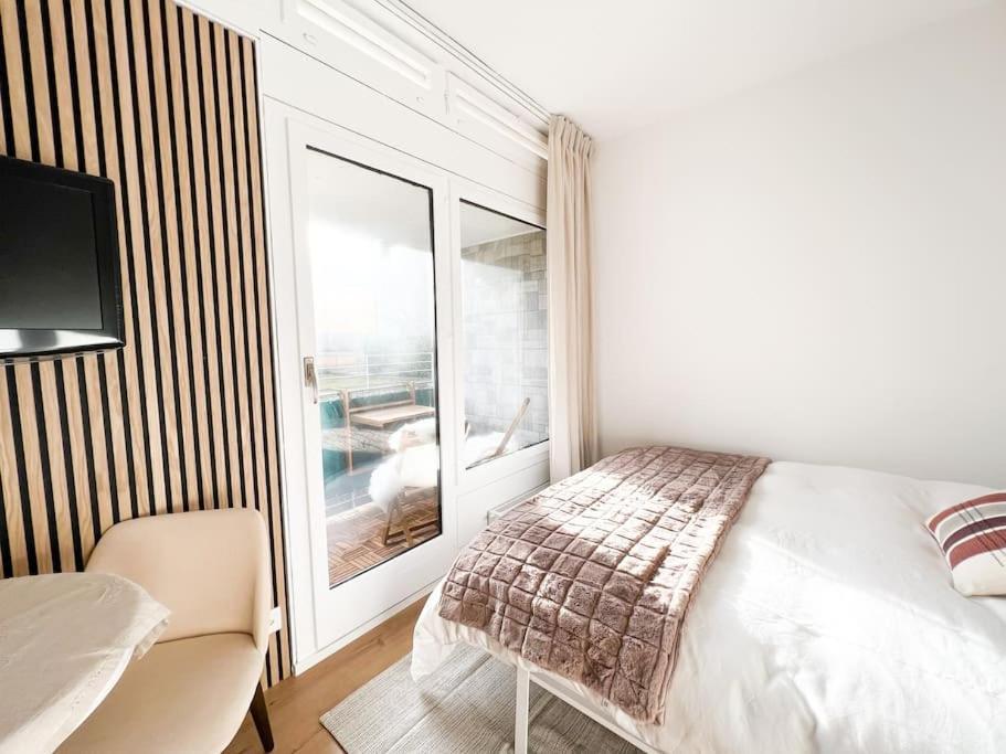 Bright Tiny Studio - Shared Pool & Sauna - Free Parking - Air Condition Muralto Exterior foto